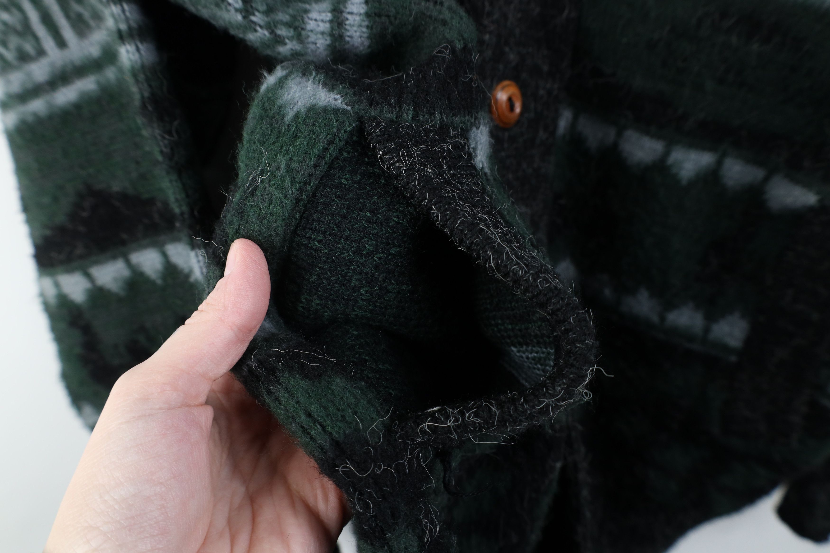 Vintage Vintage 90s Streetwear Wool Knit Shawl Cardigan Sweater USA Size US L / EU 52-54 / 3 - 5 Thumbnail
