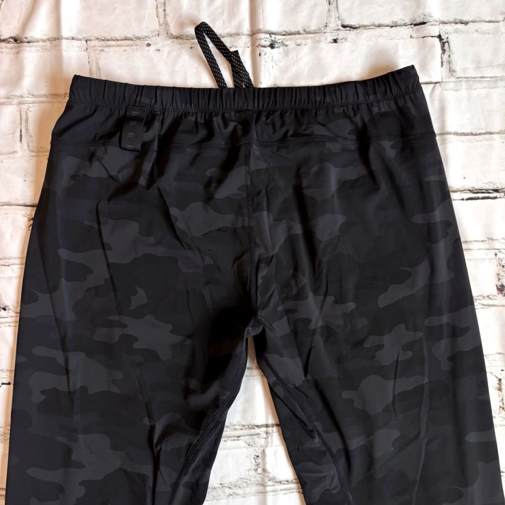 Fabletics Mens Fabletics The One Joggers Pants Black Tactical Camo 2XL / 31" inseam - Athletic Pants Mens Size US 39 - 7 Thumbnail