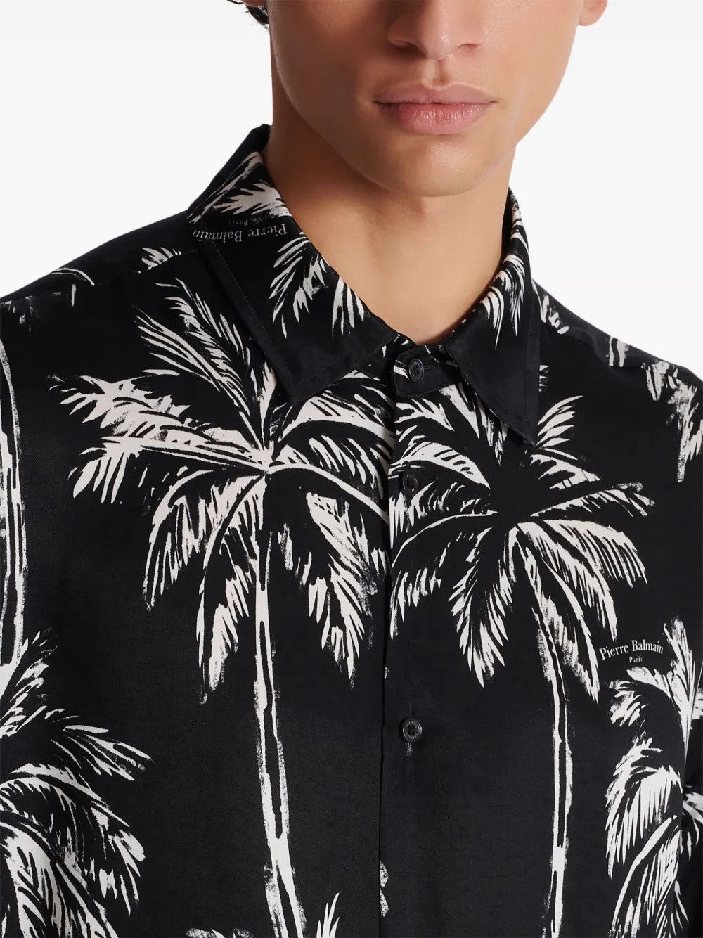 Balmain o1s1wg110925 Plam Tree Print Satin Shirt in Black/White Size US M / EU 48-50 / 2 - 7 Thumbnail