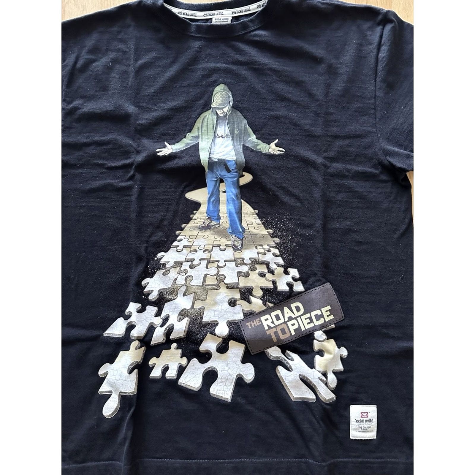 Ecko Unltd. VINTAGE Ecko Unltd. T-Shirt Graphic Size XL Black 25x32 Men Vintage 90s/Y2K Punk Hip-Hop Angel Very RARE Pieces 25” 32” Size US XL / EU 56 / 4 - 2 Thumbnail