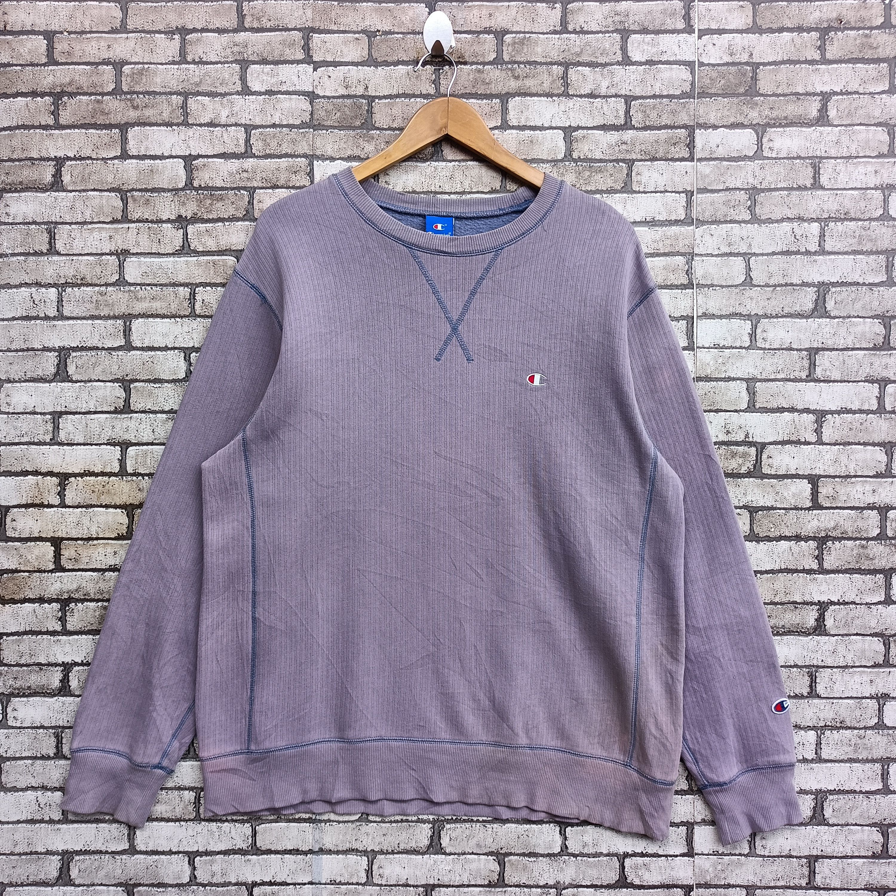 Champion × Vintage Vintage 90's Champion Sun Faded Sweatshirt Size US XL / EU 56 / 4 - 1 Thumbnail