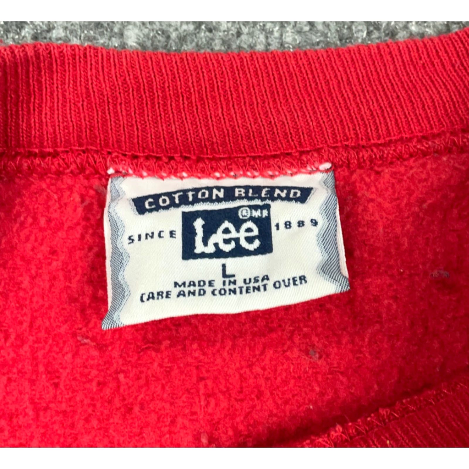 Lee VINTAGE 90s Christmas Jesus Is Born Sweatshirt Red Lee Crewneck Pullover Adult Large Womens Sweatshirt Size L / US 10 / IT 46 - 3 Thumbnail