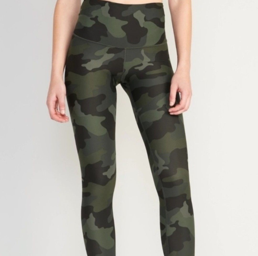 Old Navy Old Navy Leggings Camo Hi-Rise PowerSoft NWOT SP Size 28" / US 6 / IT 42 - 1 Thumbnail