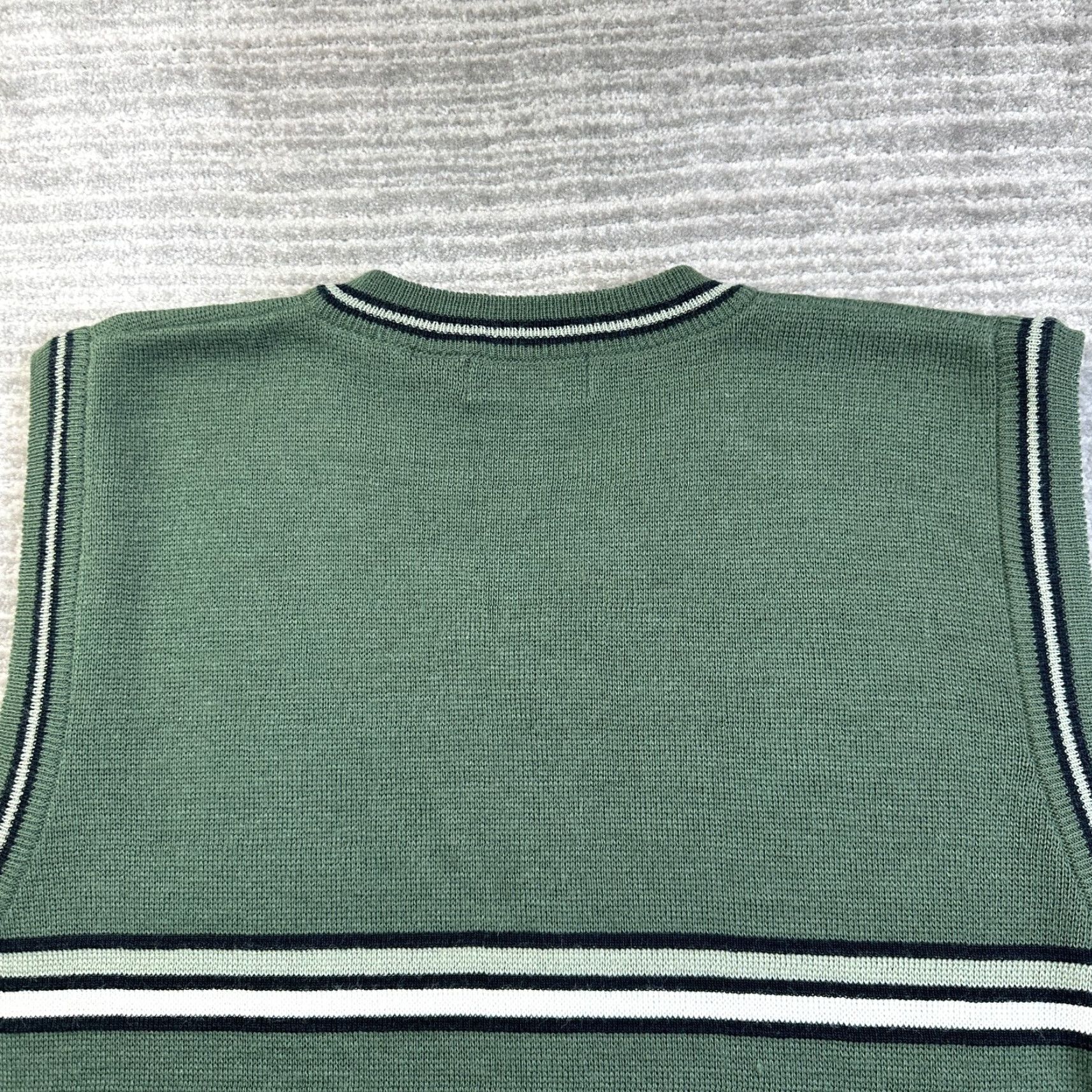 Vintage VINTAGE Xtreme Gear Sweater Vest Mens Large Green 80s 90s Tennis Golf Y2K - Vest, Sleeveless, V-Neck, All Seasons, Green, Regular Fit Mens Size US L / EU 52-54 / 3 - 4 Thumbnail
