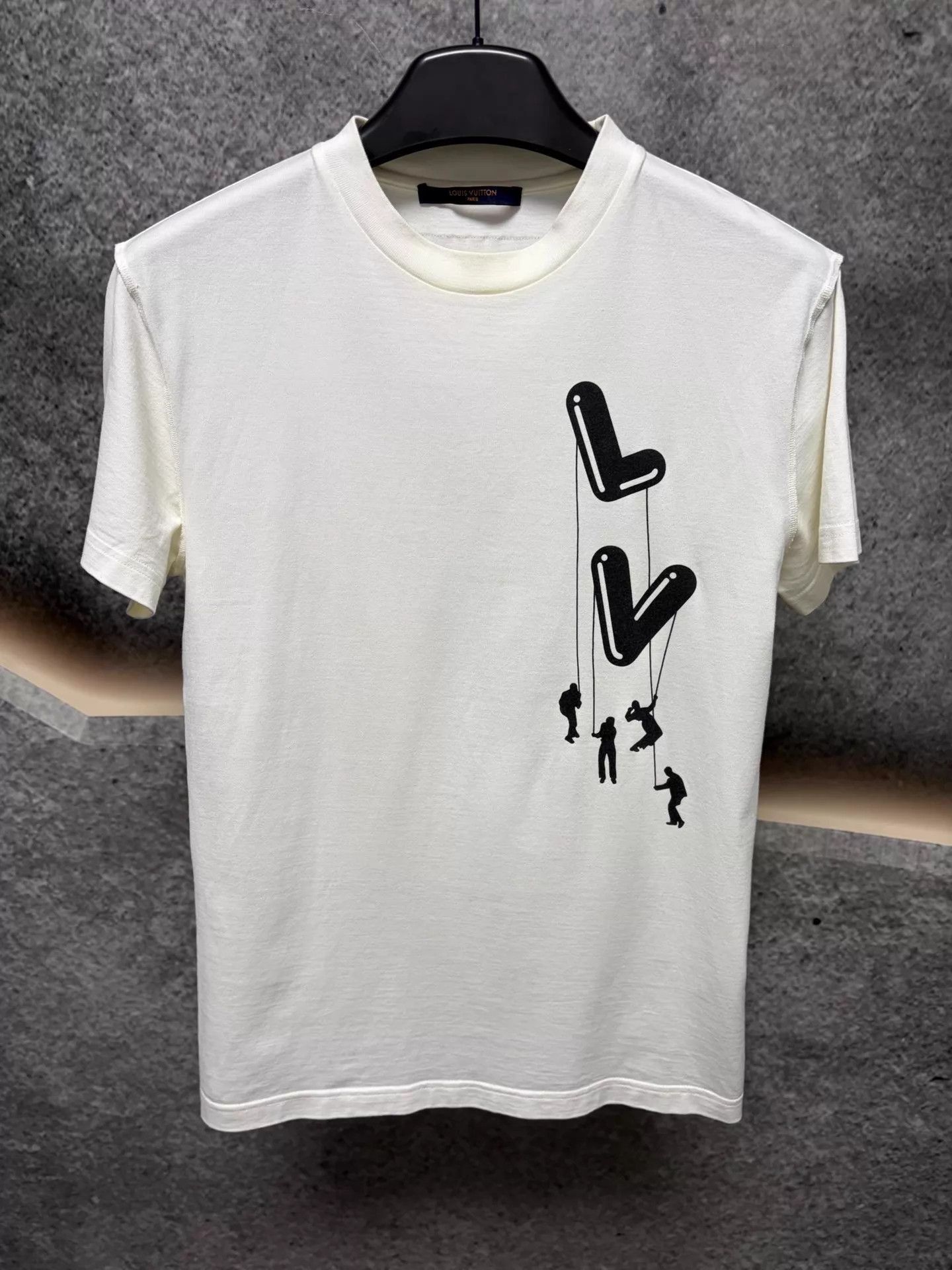 Louis Vuitton White Short-Sleeve Graphic T-Shirt Size US XS / EU 42 / 0 - 1 Thumbnail
