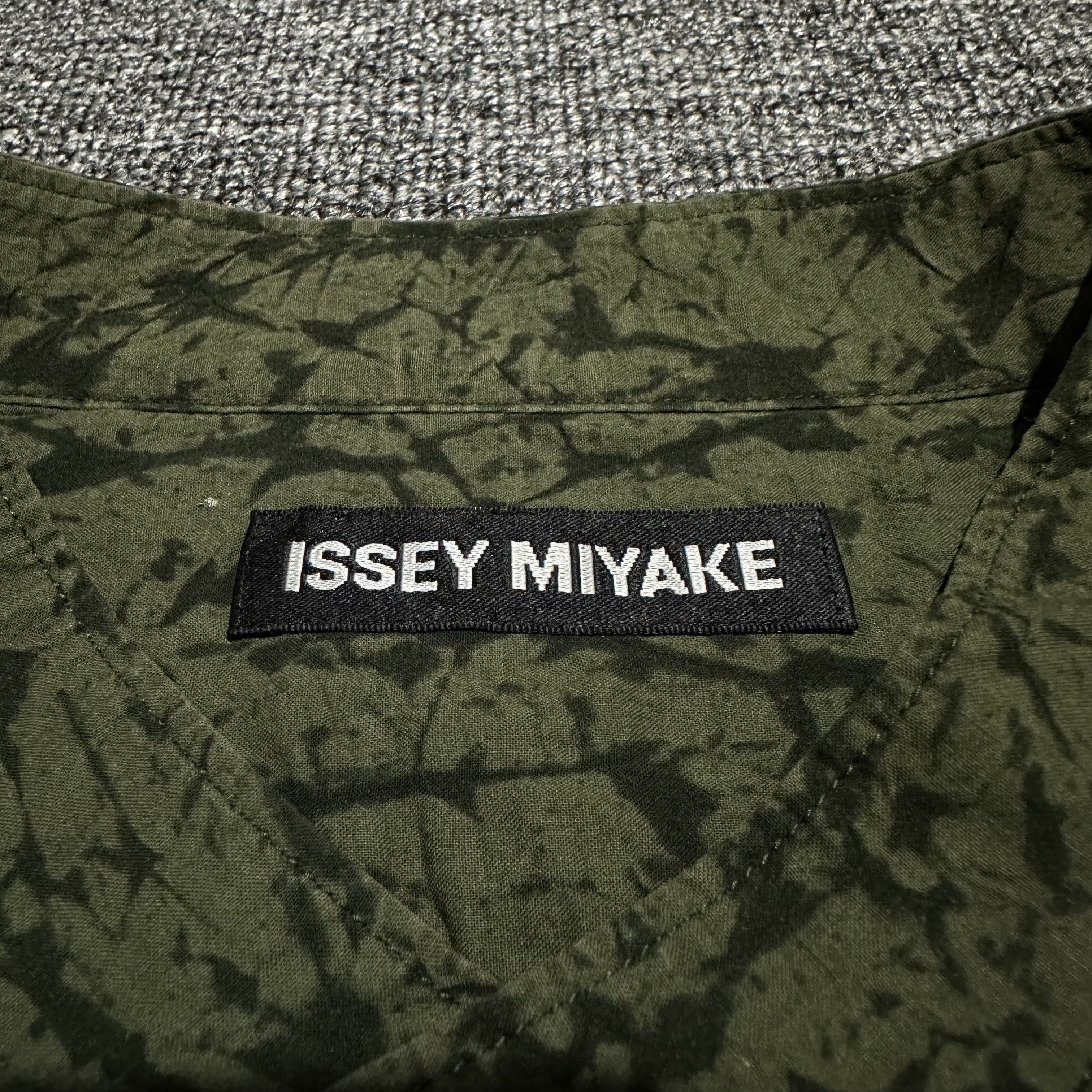 Issey Miyake Issey Miyake watermelon Button Ups Shirts Size US XL / EU 56 / 4 - 3 Thumbnail