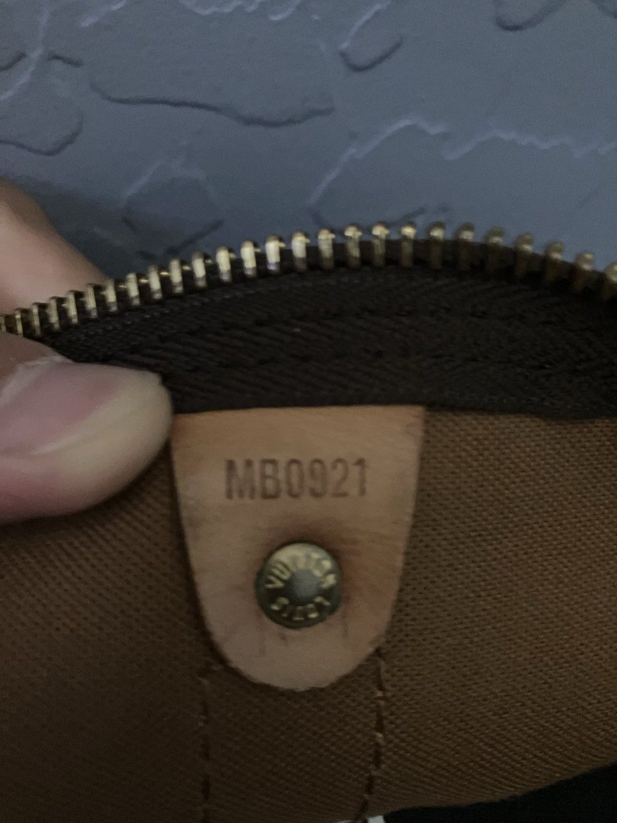 Louis Vuitton Louis Vuitton Monogram Keepall Duffle Size ONE SIZE - 9 Thumbnail