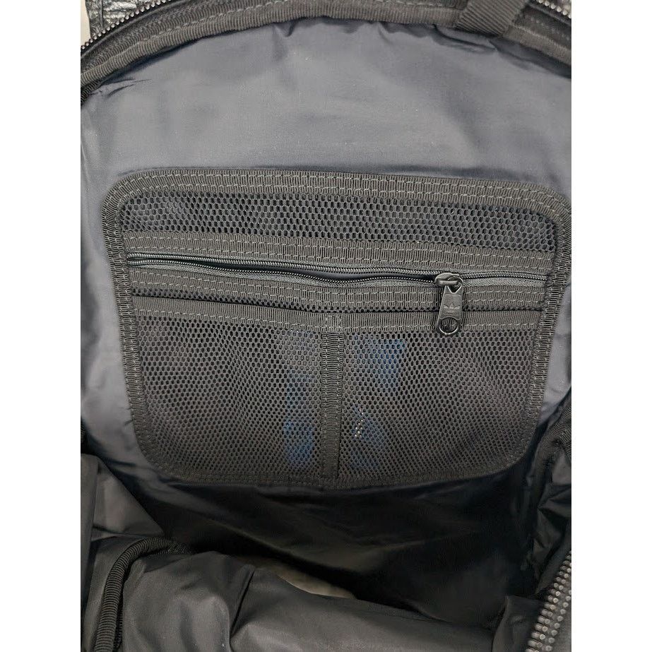 Adidas × Balenciaga o1rshd1 Q:2 /Size:L /Aged Arena Lamb Tonal Backpack in Black Size ONE SIZE - 12 Thumbnail