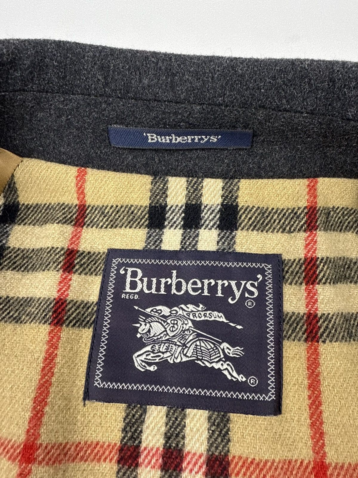 Burberry Burberry heavy coat black & grey Size US M / EU 48-50 / 2 - 12 Thumbnail