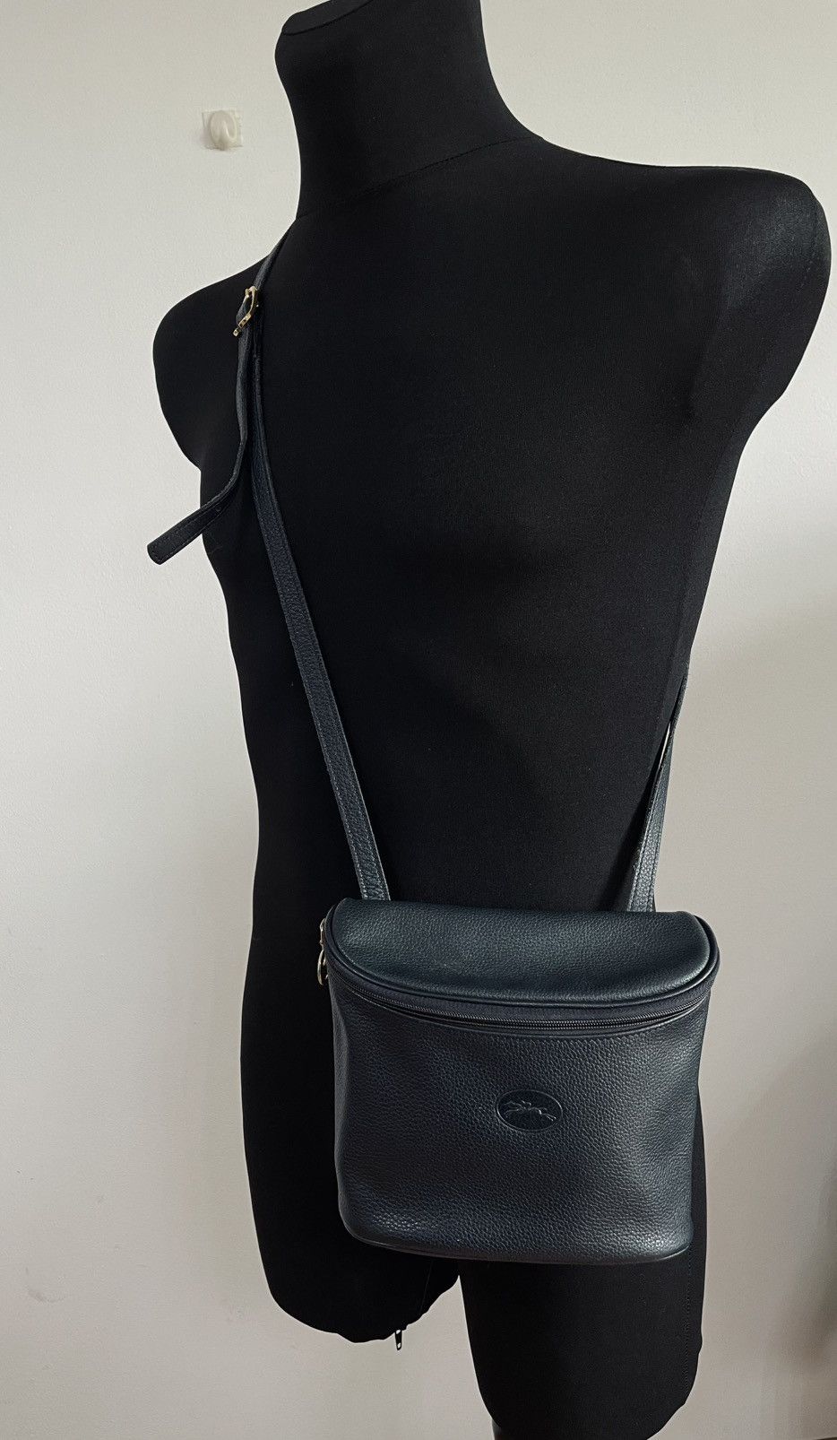 Longchamp Black Leather Crossbody / Shoulder Bag Women