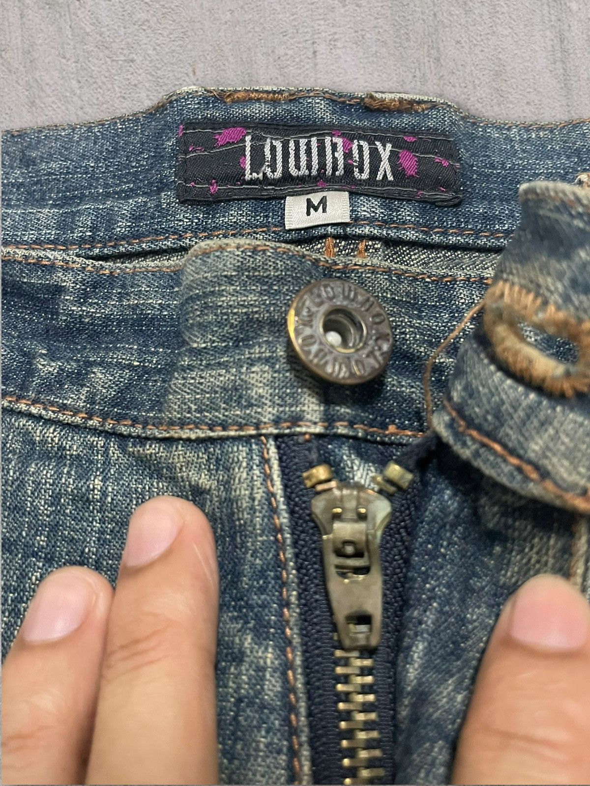 LOWBOX Vintage Lowbox Bondage Rivet Distressed Mudwash Flare Jeans Size US 32 / EU 48 - 12 Thumbnail