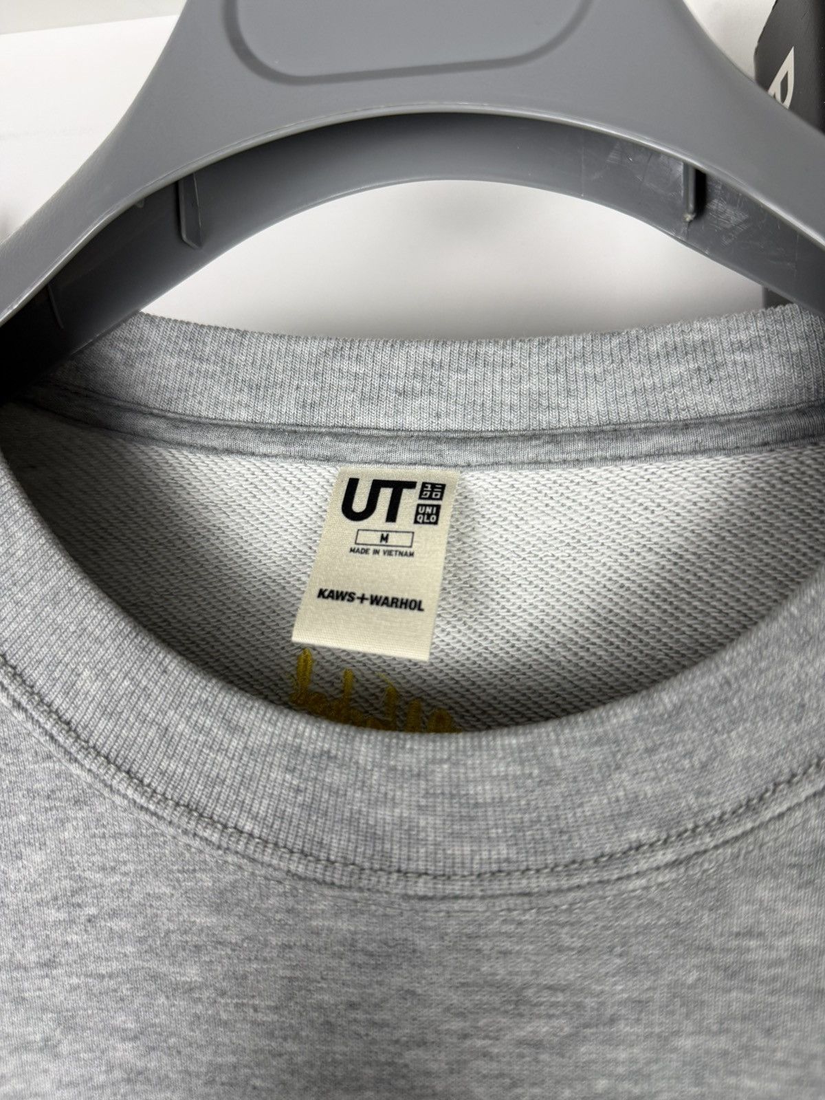Uniqlo Uniqlo Kaws Andy Warhol streetwear hype sneakers crewneck Size US M / EU 48-50 / 2 - 4 Thumbnail