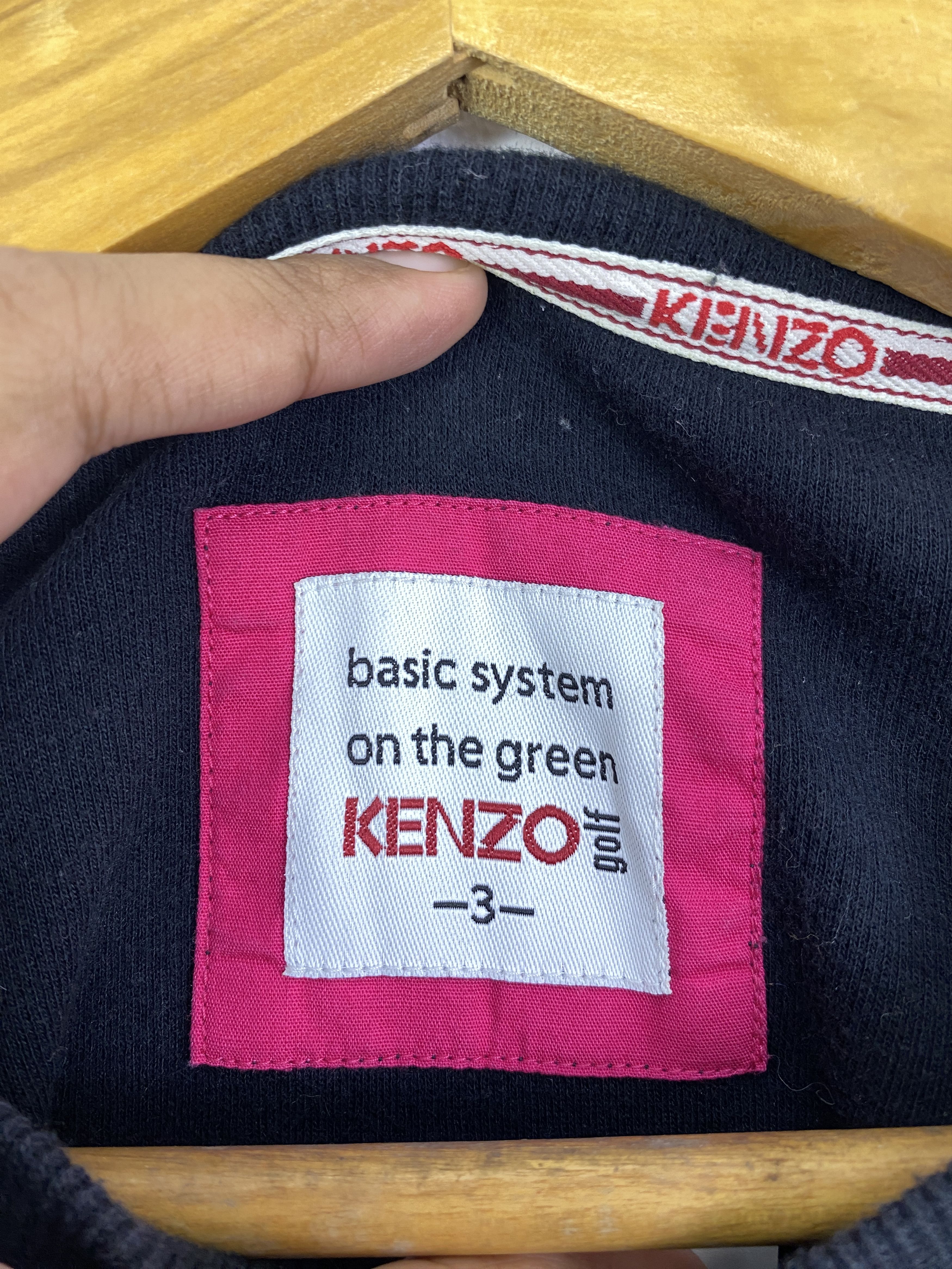 Kenzo Vintage Kenzo Faded Pullover Sweatshirt SH0125 Size US L / EU 52-54 / 3 - 5 Thumbnail