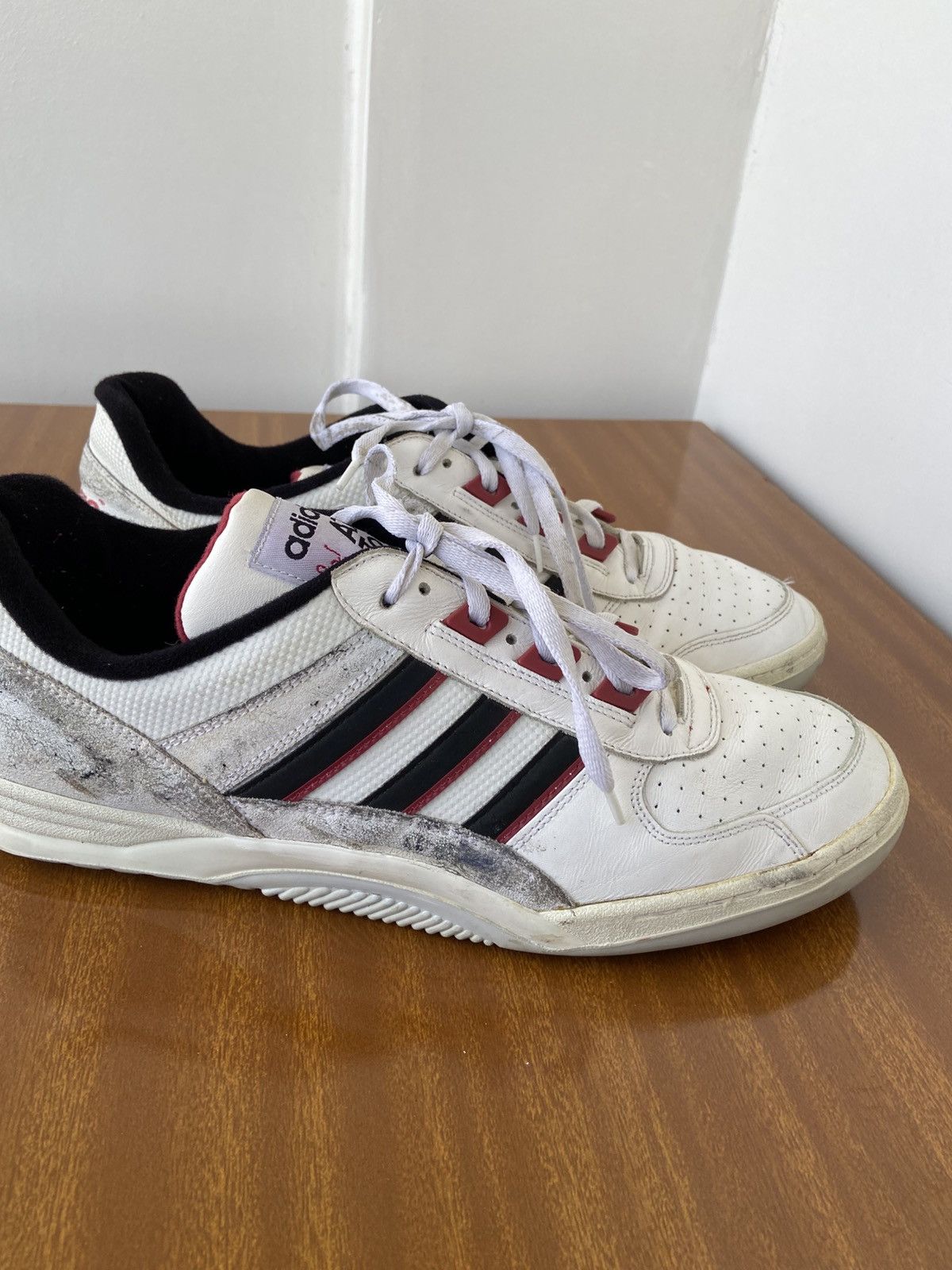 Adidas Adidas Size US 11 / EU 44 - 17 Thumbnail
