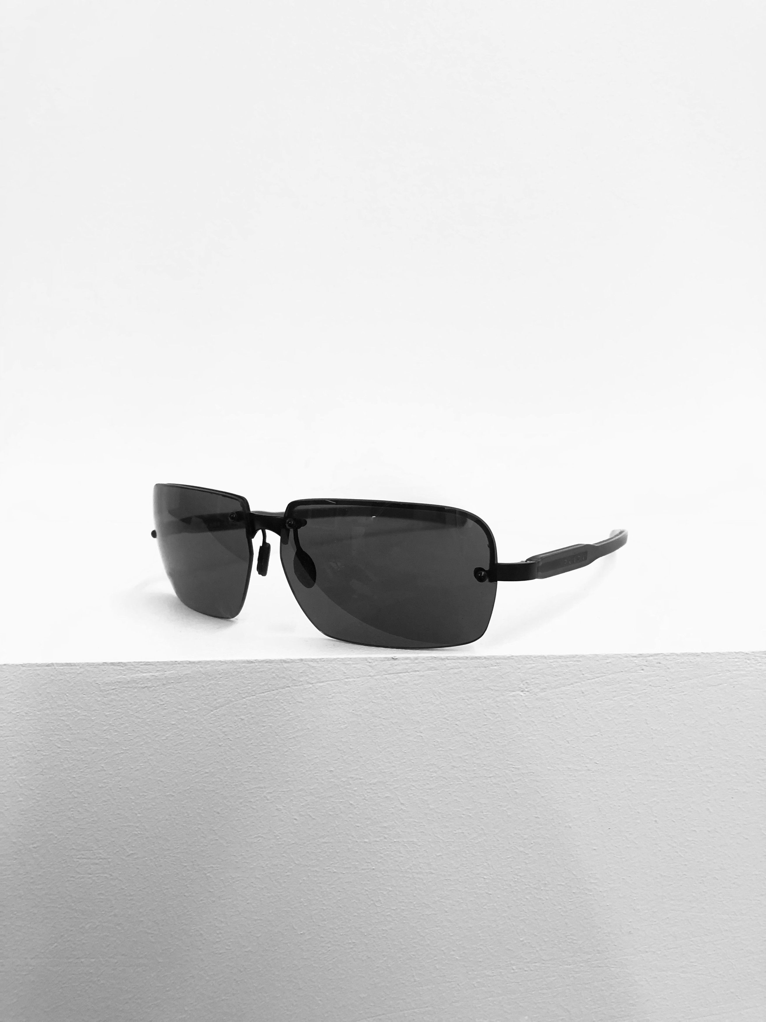Prada × Vintage Prada Vintage Sunglasses SPR 71A Size ONE SIZE - 2 Thumbnail