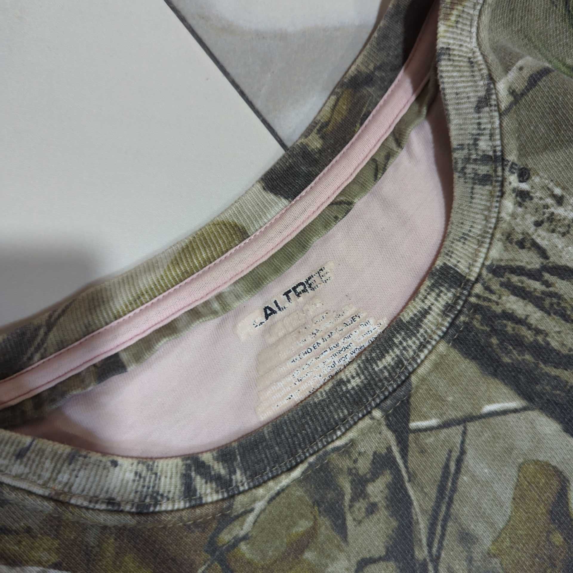Carhartt × Vintage Crazy Vintage Faded Carhartt Style Realtree Camo Crewneck Size US S / EU 44-46 / 1 - 4 Thumbnail