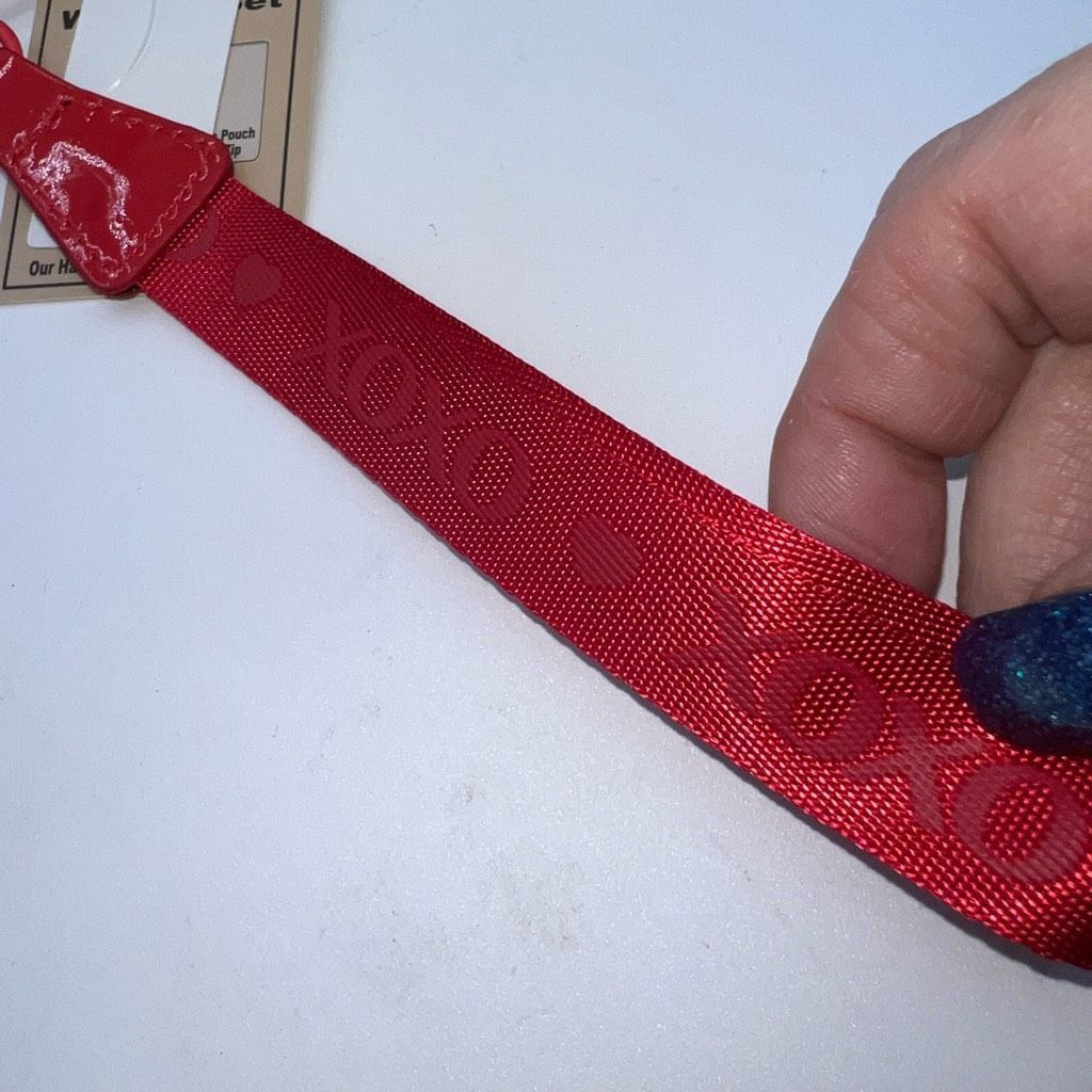 XOXO XOXO Faux Patent Leather Wristlet Duo Pouch and Heart In Can Size ONE SIZE - 7 Thumbnail