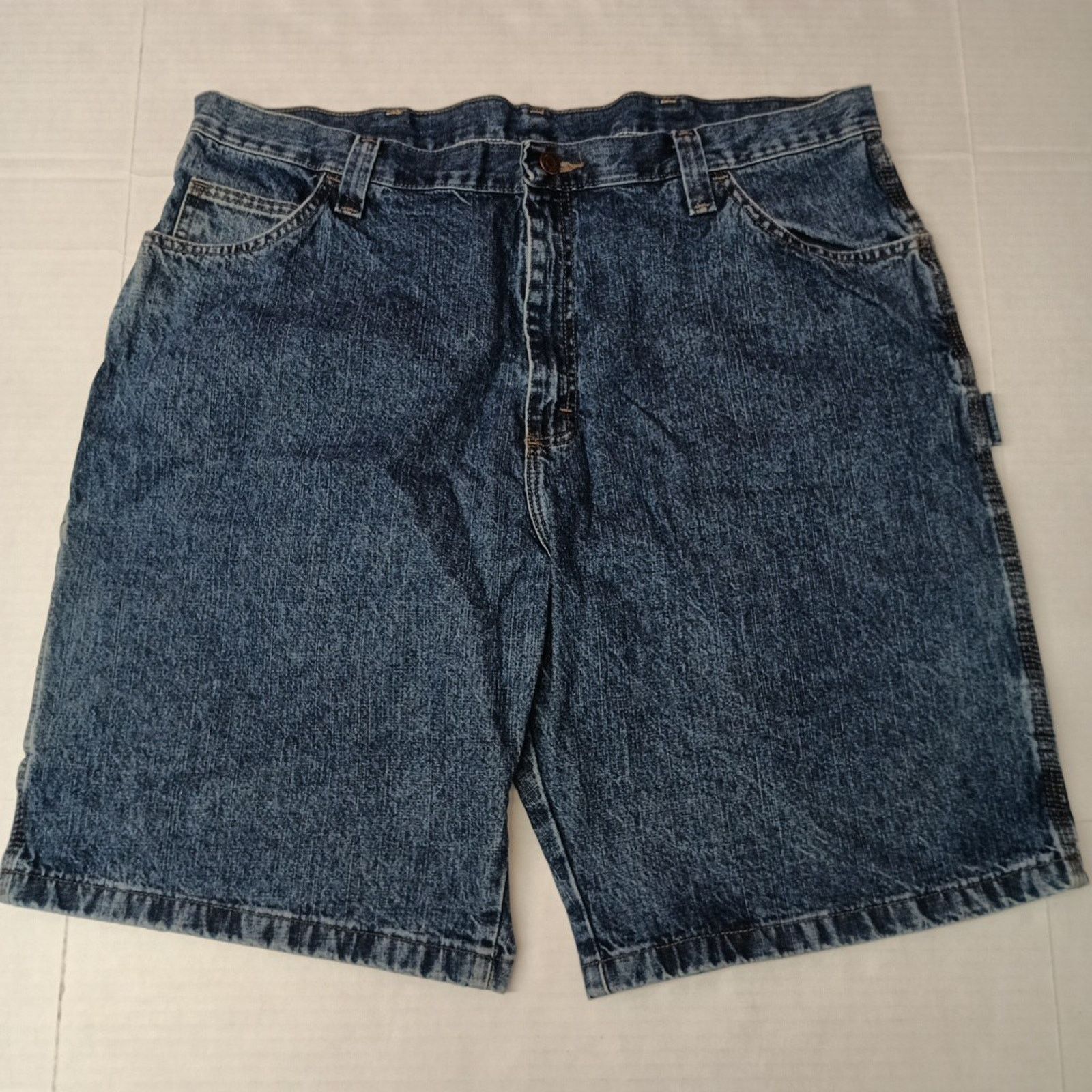 Wrangler Wrangler Carpenter Flex Denim Shorts Mens 40 Blue 10" Inseam Size US 40 / EU 56 - 1 Thumbnail