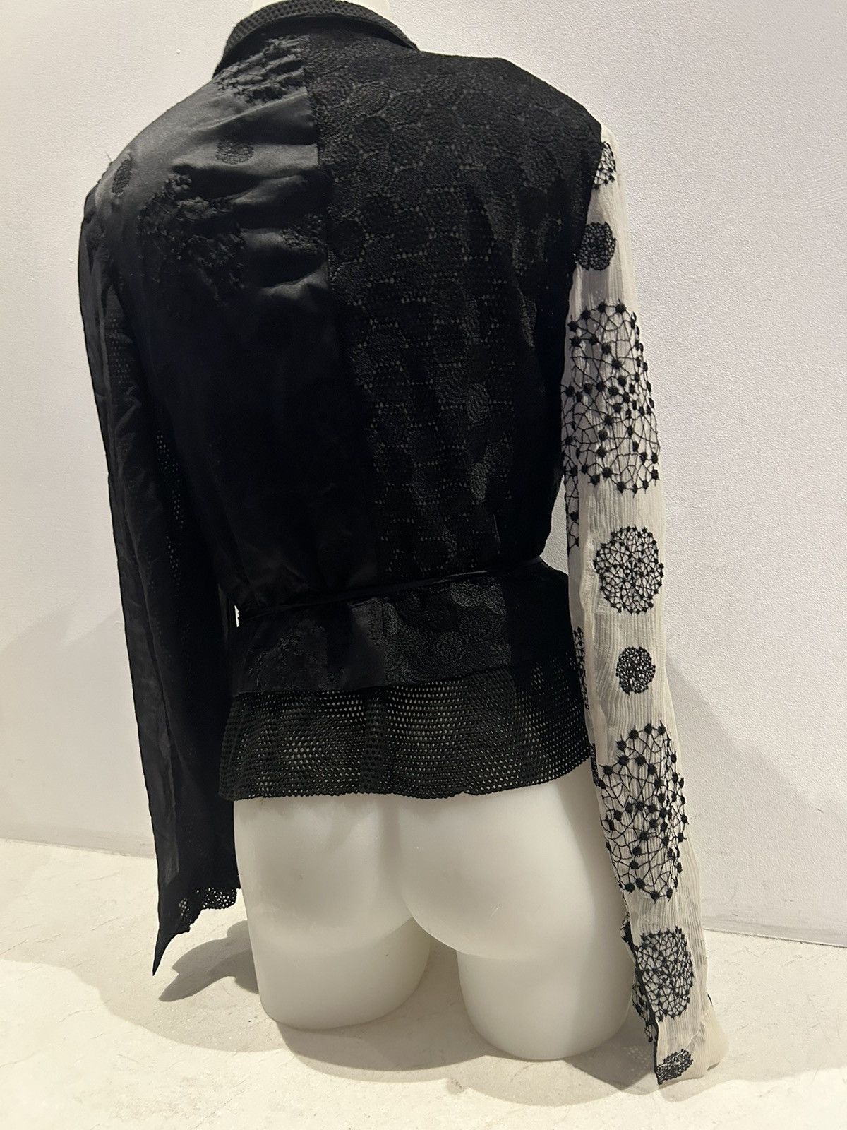 Ann Demeulemeester Stunning silk Ann demeulemeester wrap top/jacket Size S / US 4 / IT 40 - 10 Thumbnail