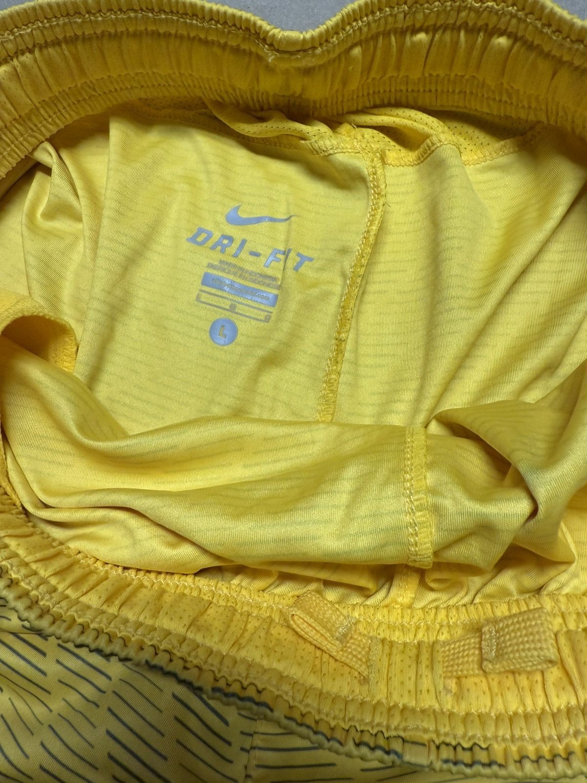 Nike Nike DriFit Basketball Shorts size L Large Rare! Size US 36 / EU 52 - 3 Thumbnail