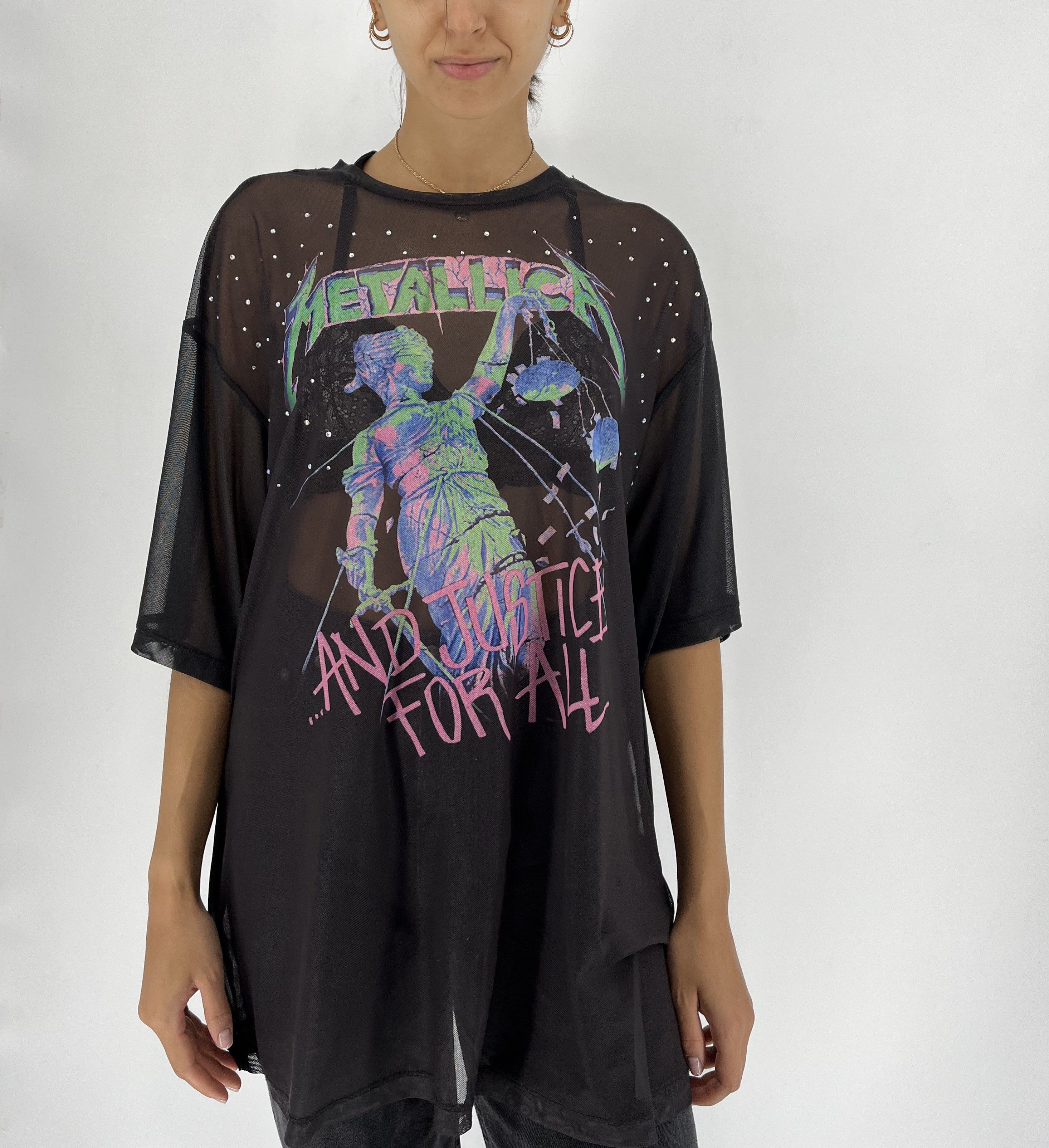 Band Tees × Metallica × Vintage Vintage Y2K Metallica Band Tour Distressed Tshirt Streetwear Size S / US 4 / IT 40 - 1 Thumbnail