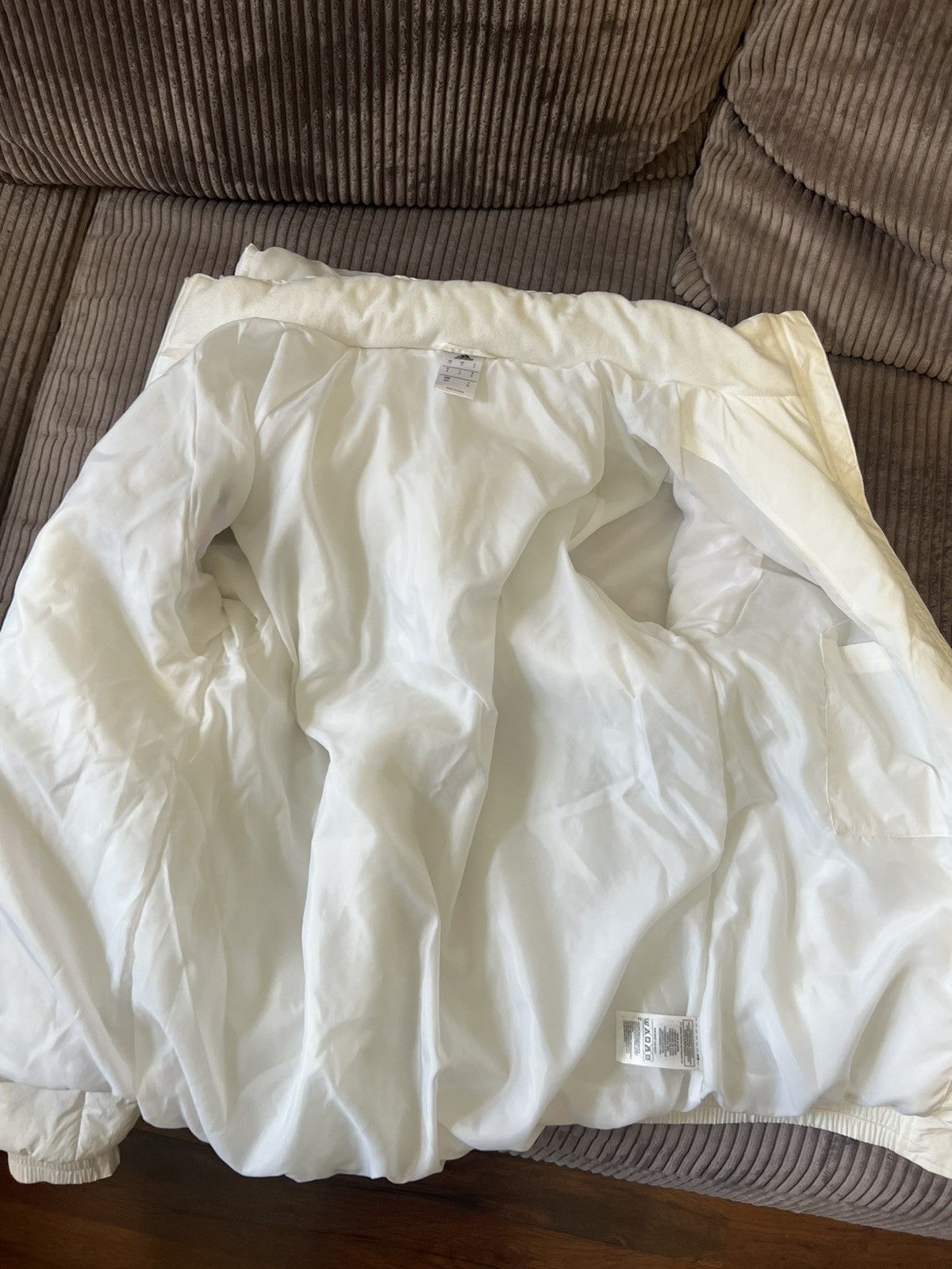 Other Adidas Real Madrid Football Jacket Small White Hype Soccer Size US S / EU 44-46 / 1 - 13 Thumbnail