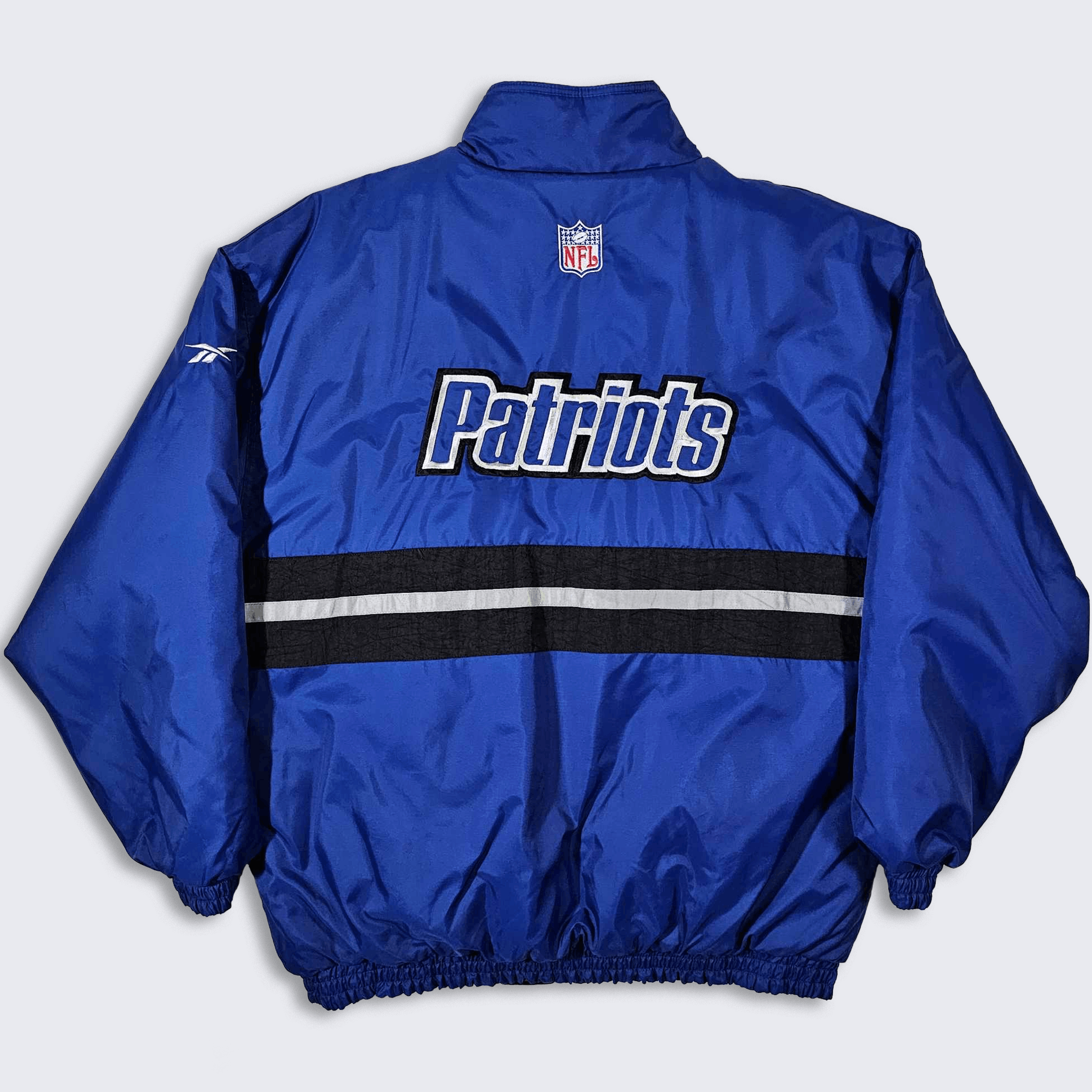 Image of Nfl x Vintage New England Patriots 90's Reebok Reversible Puffer Jacket in Blue/Black (Size XL)