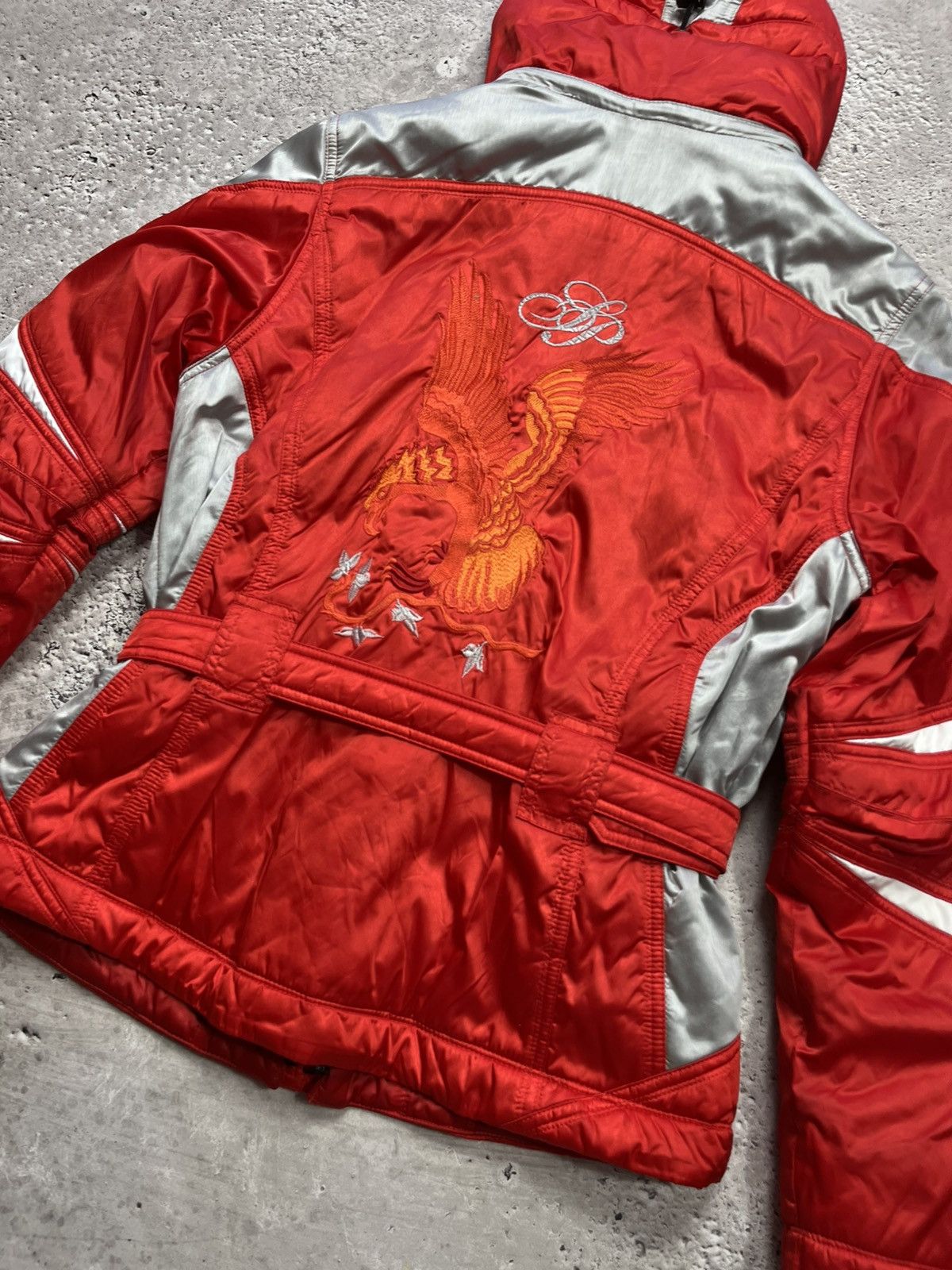 Sportalm Kitzbuhel Vintage Sportalm Red Silver Ski Jacket Belted Hooded Size 40 Size M / US 6-8 / IT 42-44 - 22 Thumbnail