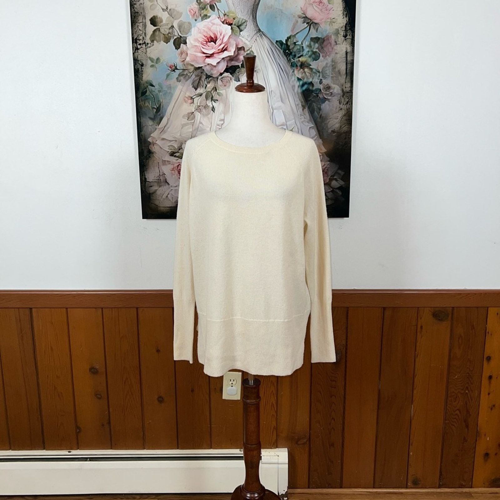Vince Soft & Cozy Vince. Cashmere Sweater! Size M / US 6-8 / IT 42-44 - 2 Thumbnail