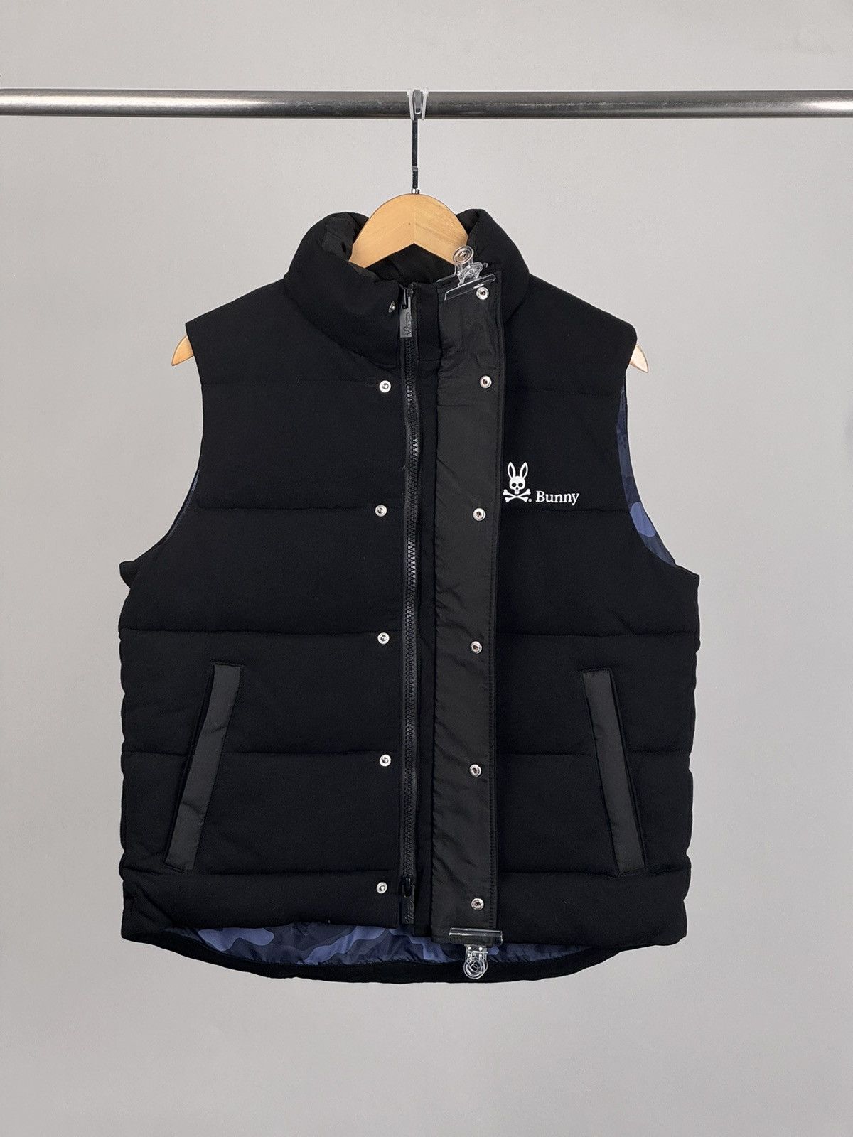 image of Psycho Bunny Puffer Vest M in Black, Men's (Size Medium)