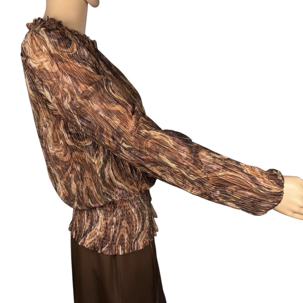 Joie NWT New Joie Long Sleeve Marble Smocked Waist Blouse Size L Size L / US 10 / IT 46 - 3 Thumbnail