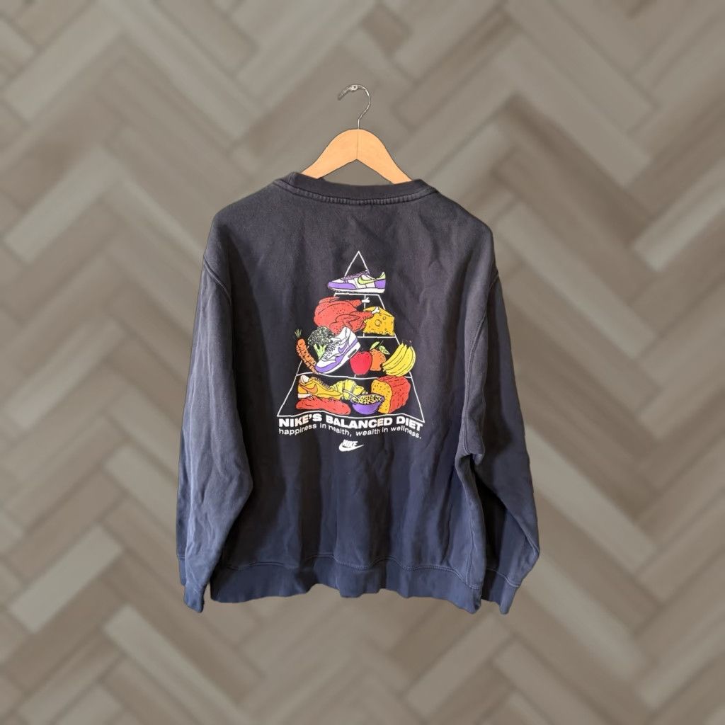 Nike Nike Balanced Diet Sweatshirt Pullover Mens XL Black Fruits/Food Pyramid Size US XL / EU 56 / 4 - 1 Thumbnail