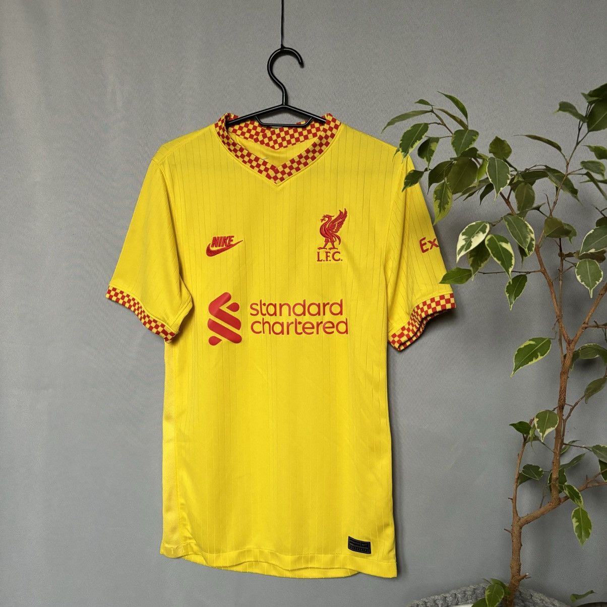 Nike Nike FC Liverpool Jersey yellow xs sportswear rare Size US XS / EU 42 / 0 - 1 Thumbnail