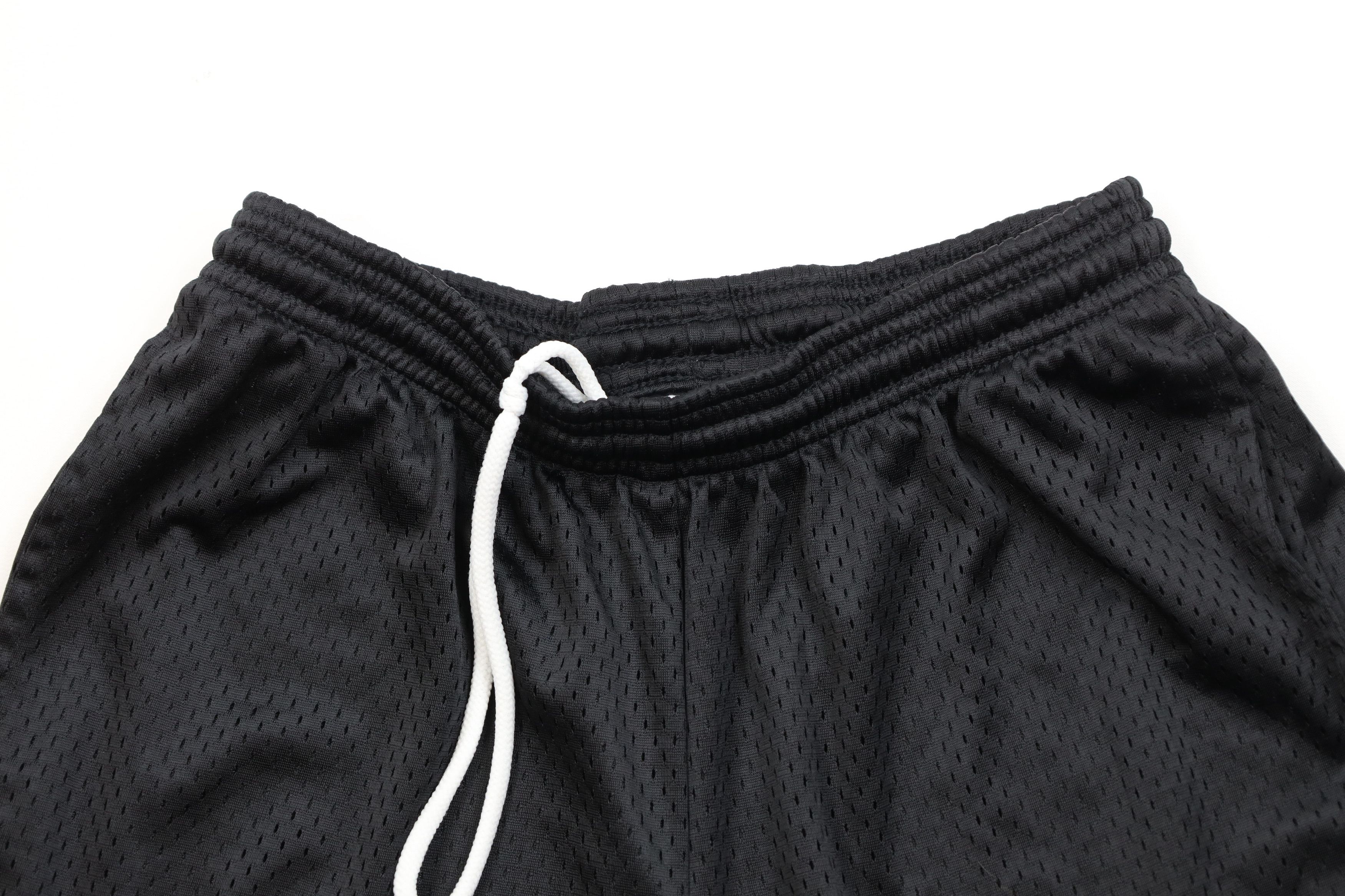Champion Vintage Champion Logo Mesh Above Knee Shorts Black Polyester Size US 30 / EU 46 - 2 Thumbnail