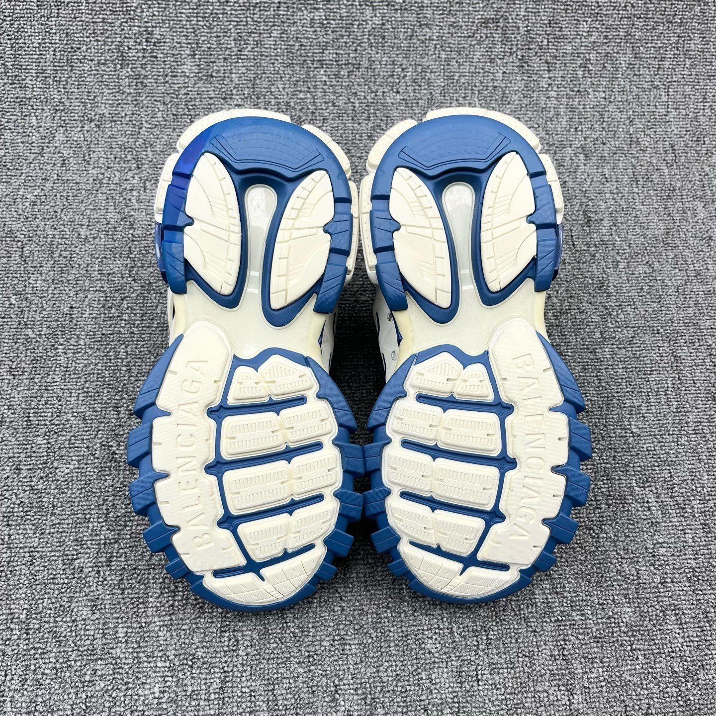 Balenciaga Balenciaga Track White Blue Sneakers Size US 7 / EU 40 - 4 Thumbnail