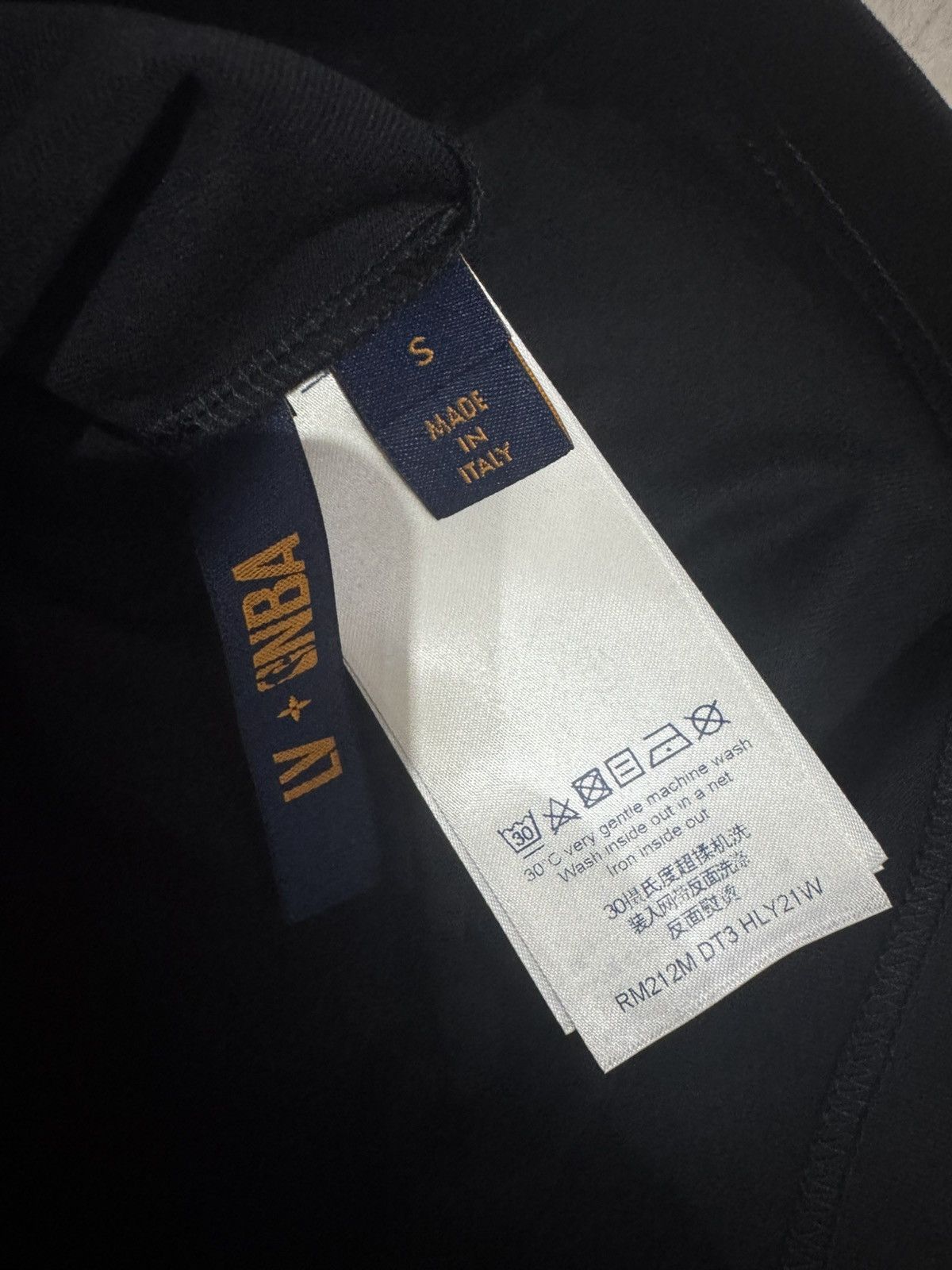 Louis Vuitton × NBA LOUIS VUITTON x NBA PRINT & EMB MULTI LOGO T - SMALL Size US S / EU 44-46 / 1 - 9 Thumbnail