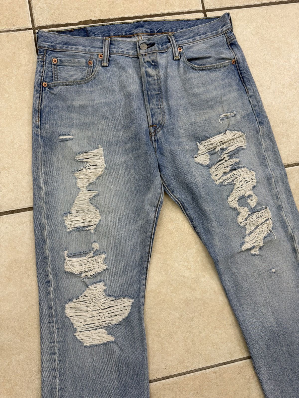 Levi's Levi's 501 Mens Blue Jeans Vintage Distressed W34 L32 Size US 34 / EU 50 - 2 Thumbnail