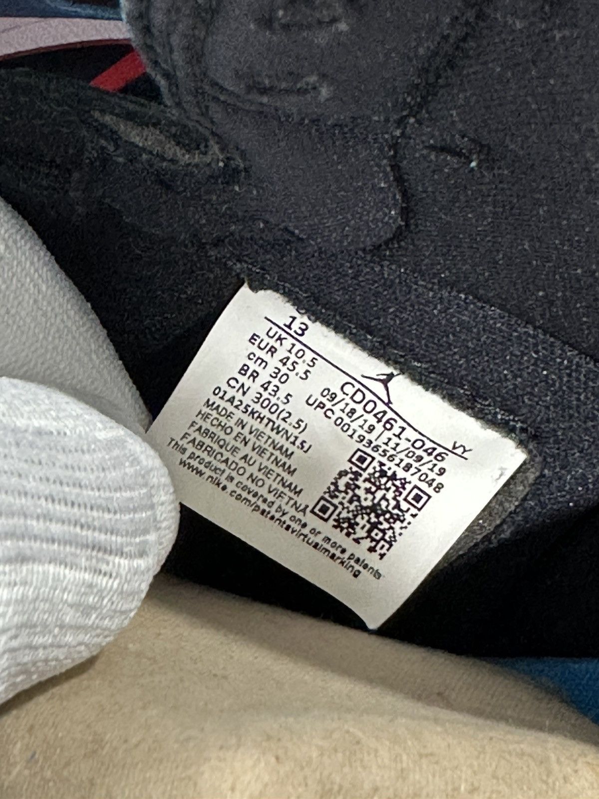 Nike Air Jordan 1 Retro High Nc To Chi 2020 Size 11.5 Size US 11.5 / EU 44-45 - 9 Thumbnail