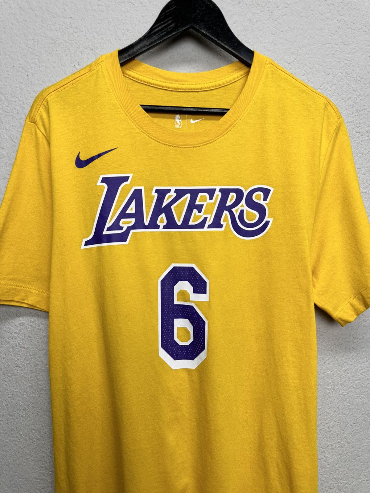Nike Nike Lakers T-Shirt Basketball Soccer Jersey Streetwear Size US M / EU 48-50 / 2 - 2 Thumbnail
