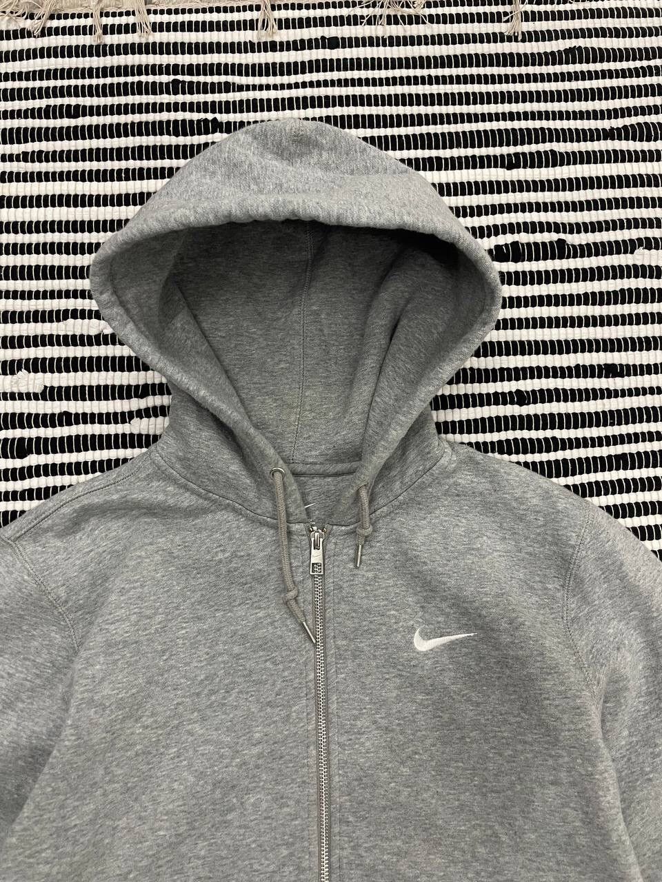 Japanese Brand × Nike × Vintage Vintage Nike Zip Up Swoosh Hoodie Y2K Size US M / EU 48-50 / 2 - 4 Thumbnail