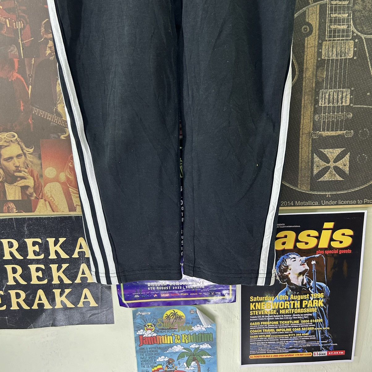 Vintage Vintage Adidas Stripe Pants Size 24" / US 00 / IT 34 - 4 Thumbnail