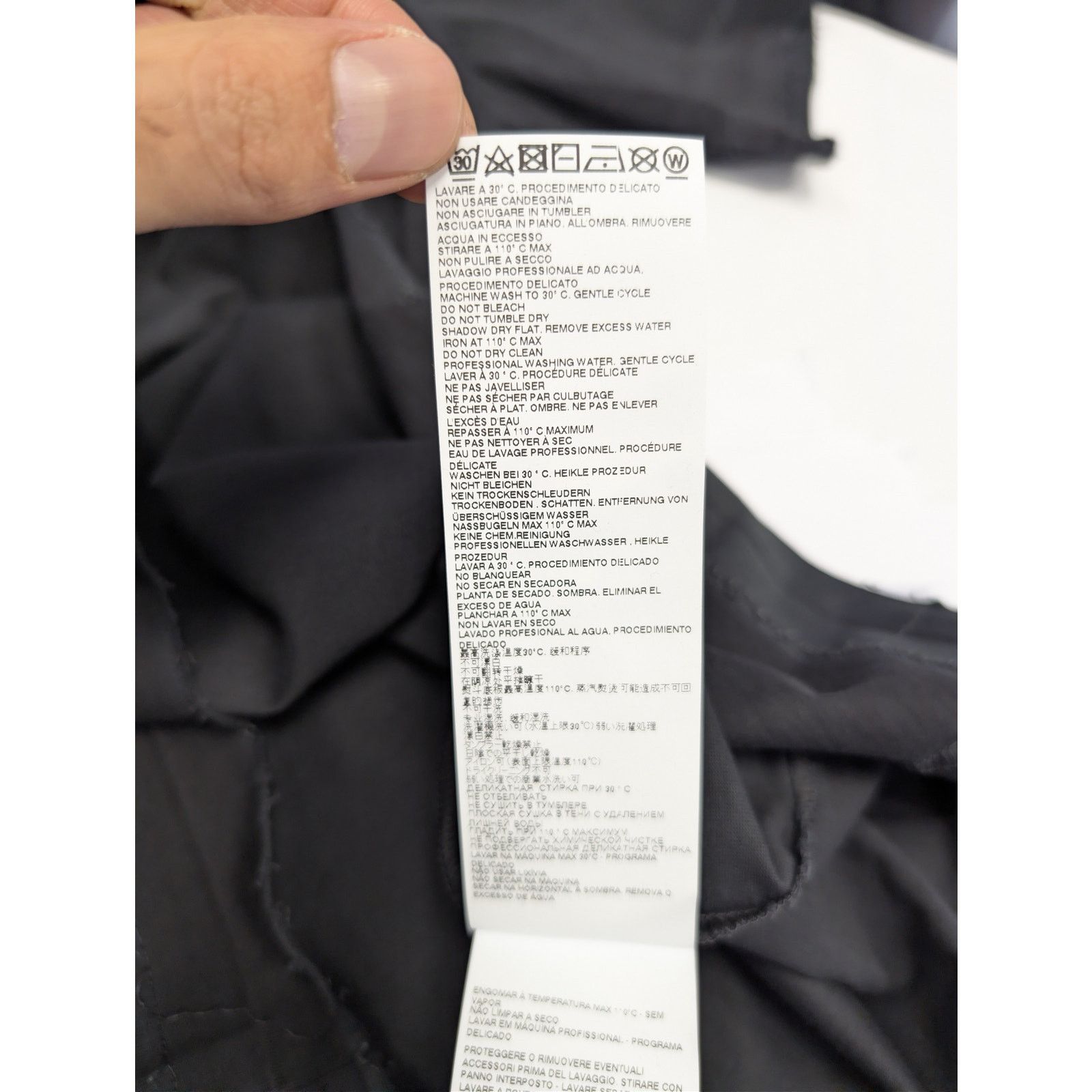 Maison Margiela o1rshd1 T-Shirt in Black Size US L / EU 52-54 / 3 - 17 Thumbnail