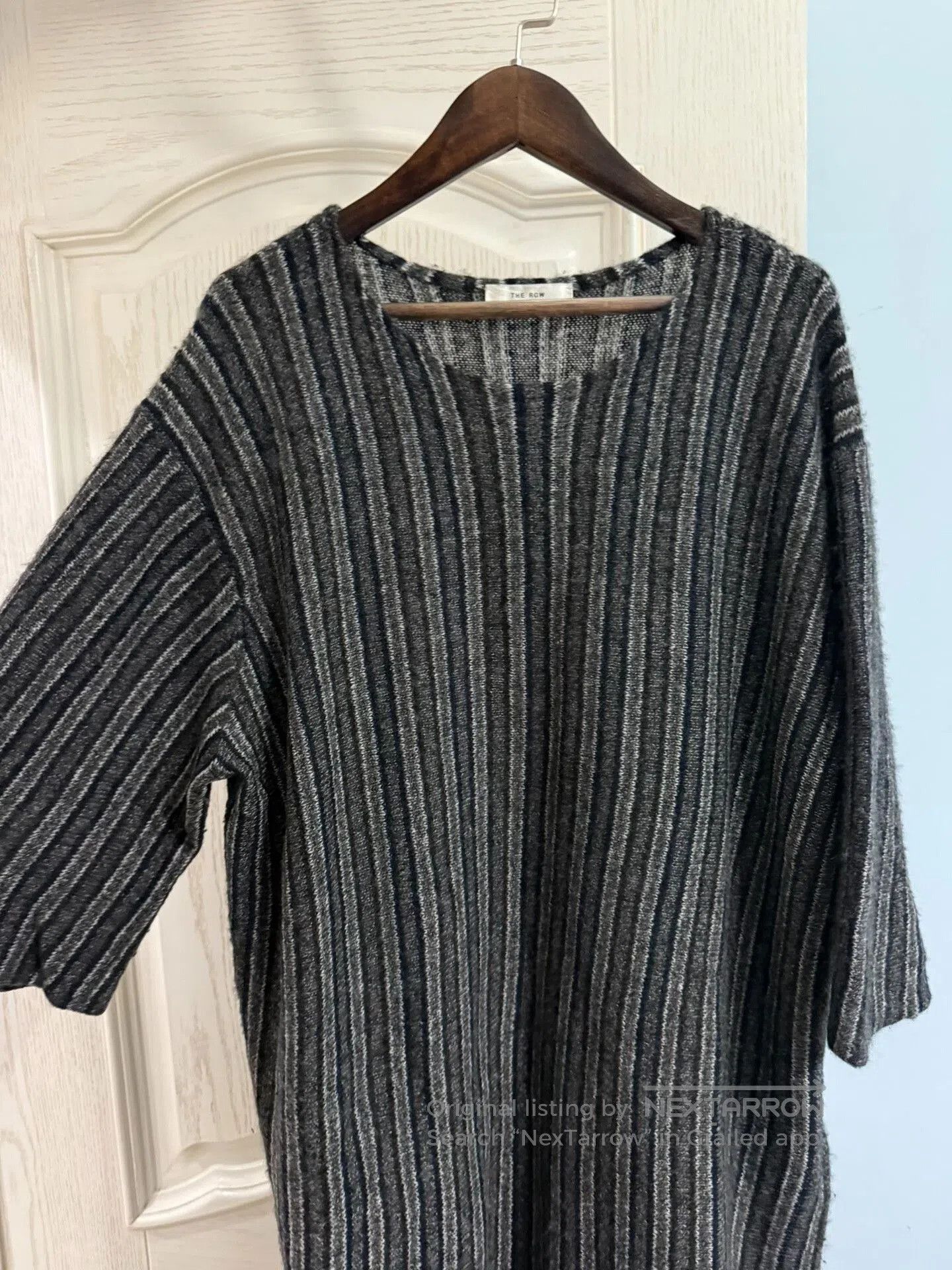 The Row Stylish Cashmere Knit Short Sleeve Top. Size S / US 4 / IT 40 - 3 Thumbnail