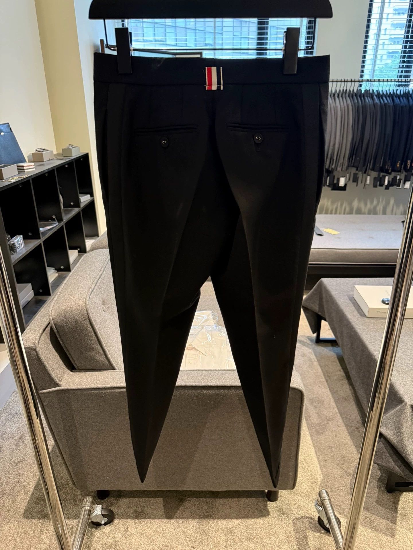 Thom Browne Thom Browne Women's Slim Fit Trousers Black Piping W40 Size 27" / US 4 / IT 40 - 2 Thumbnail