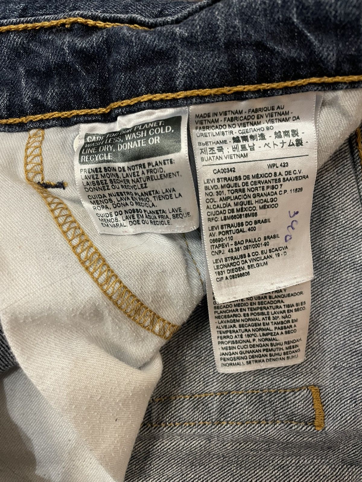 Levi's Vintage Blue Wash Levis 511 Jeans-J2154 Size US 34 / EU 50 - 8 Thumbnail