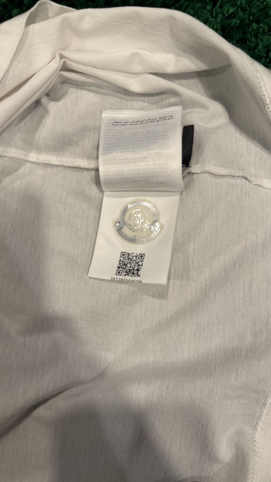 Moncler Moncler Logo Tshirt Size US XXL / EU 58 / 5 - 6 Thumbnail