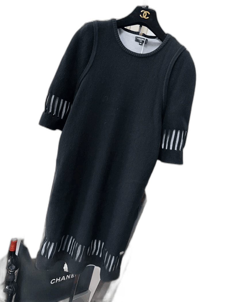 Chanel Chanel Two-Piece Knit Dress Size M / US 6-8 / IT 42-44 - 1 Thumbnail