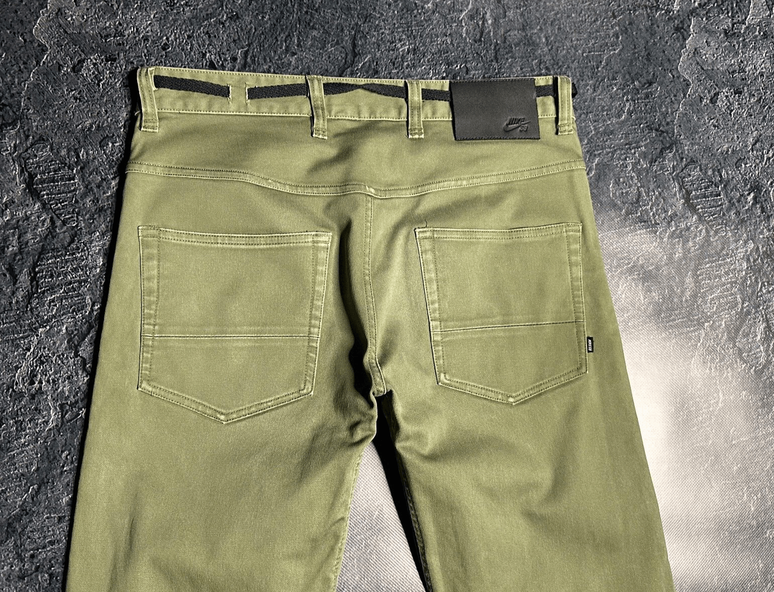 Nike Nike SB reflective pants 30 Size US 30 / EU 46 - 7 Thumbnail
