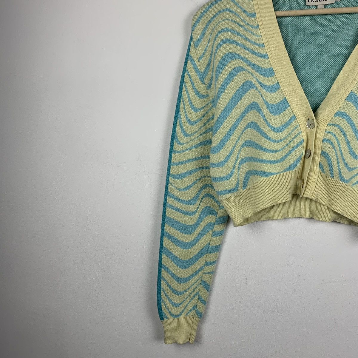 Fiorucci Designer Fiorucci Knit Crop Cardigan Long Sleeve Size L Y2K Size L / US 10 / IT 46 - 4 Thumbnail