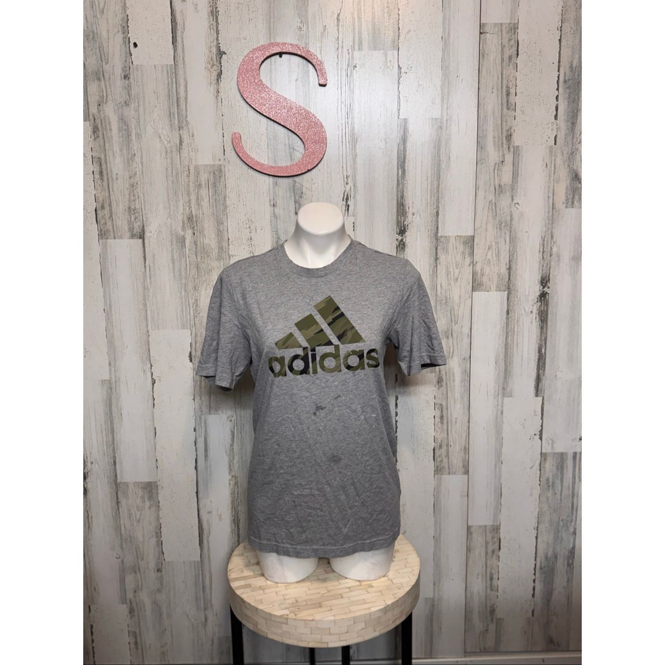 Adidas Adidas Gray Camouflage Logo Short Sleeve T-Shirt – Size Small Size S / US 4 / IT 40 - 1 Thumbnail